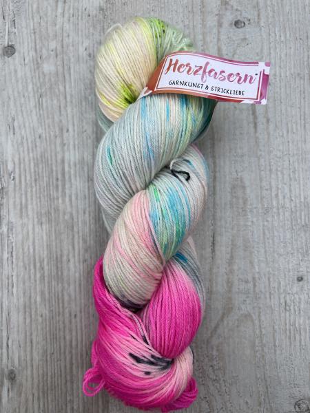 N0 28 Neon Wiese